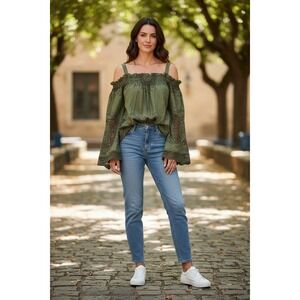 La Bellum Olive Green Embroidered Cold Shoulder Top Blouse Size 1X